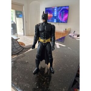 Mattel DC Comics BATMAN Action Figure Black Cape Lifts and Folds 14"